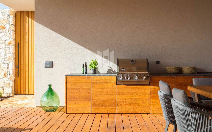 Dignano, dintorni, lussuosa casa ad un piano in una zona appartata