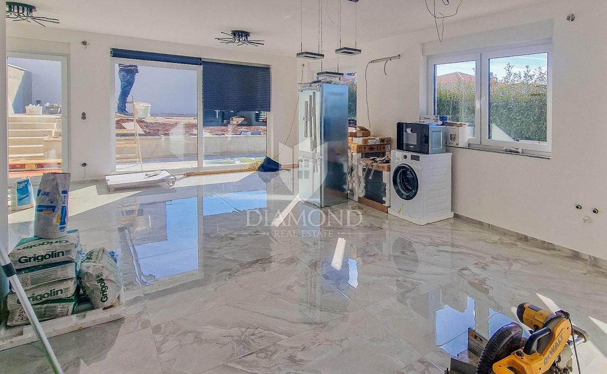 Umago, dintorni! Casa moderna attrezzata con piscina!