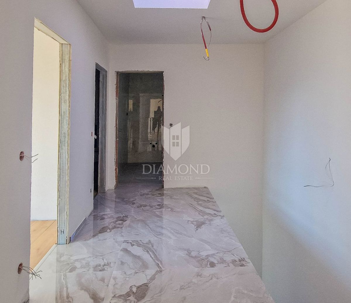 Umago, dintorni! Casa moderna attrezzata con piscina!