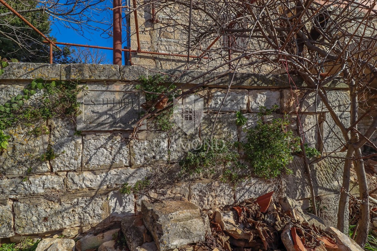 Rovigno, dintorni, casa nel centro della citta