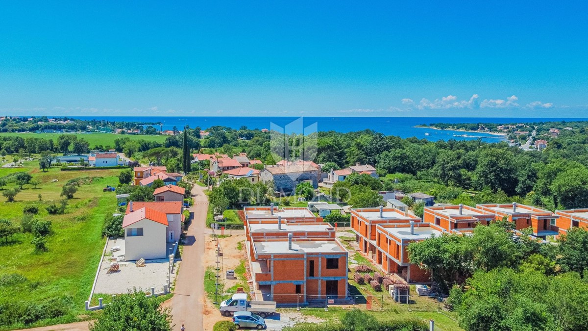 Cittanova, dintorni! Una meravigliosa casa moderna in fase Roh Bau!