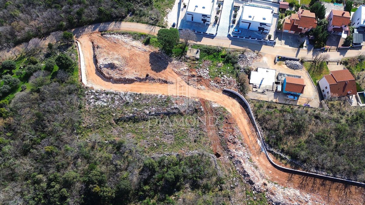 Labin, Rabac, terreno edificabile con vista mare