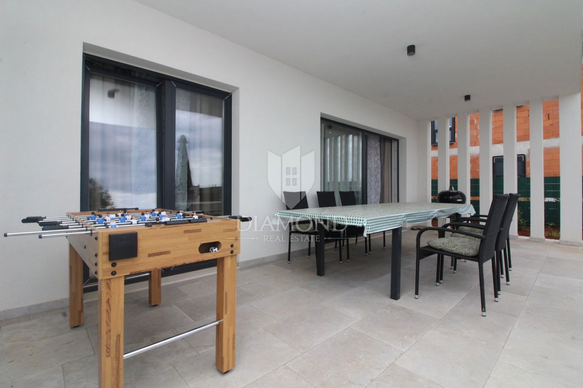 Dignano, nuova costruzione, ottima casa vacanze con piscina