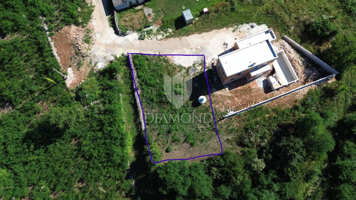 Albona, dintorni, terreno edificabile con vista panoramica