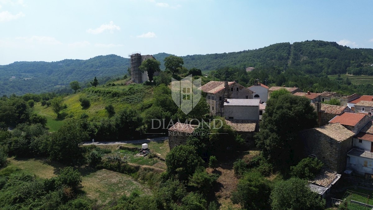 Cerovlje, casa in pietra con vista panoramica