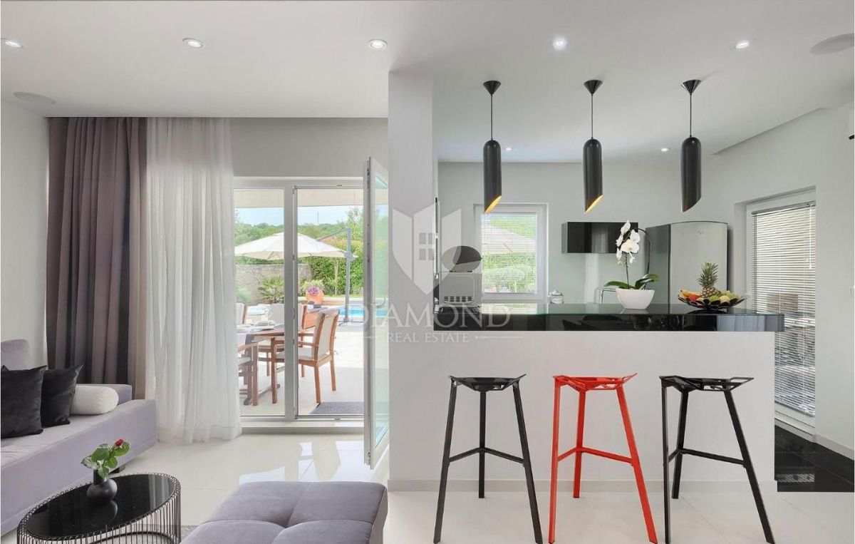 Rovigno, splendida villa con piscina e grande area wellness