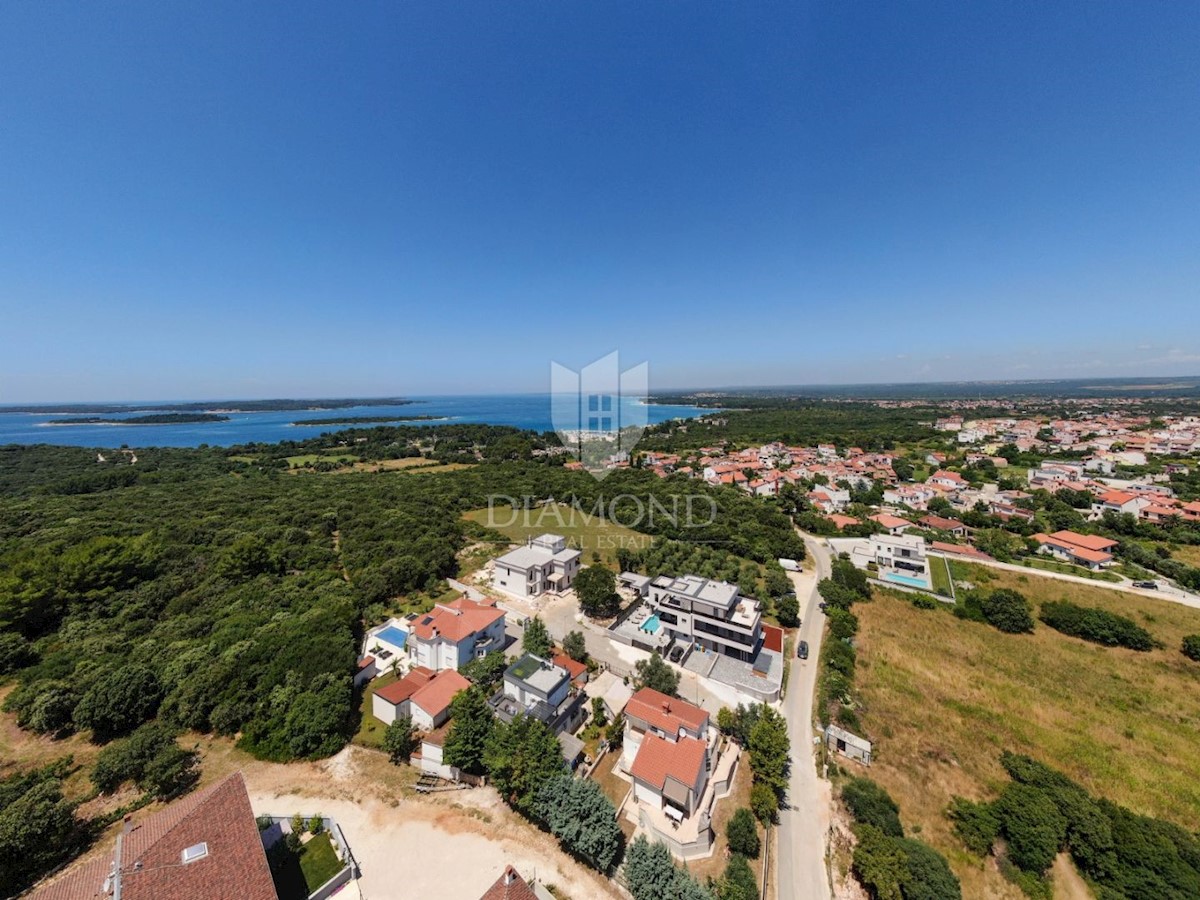 Elegante villa moderna con vista sul mare e Brioni