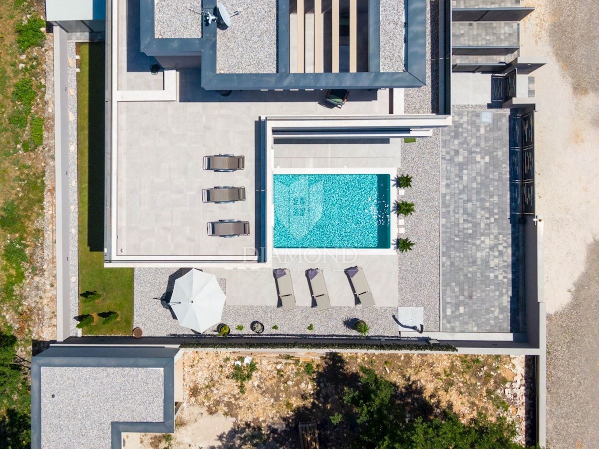 Elegante villa moderna con vista sul mare e Brioni