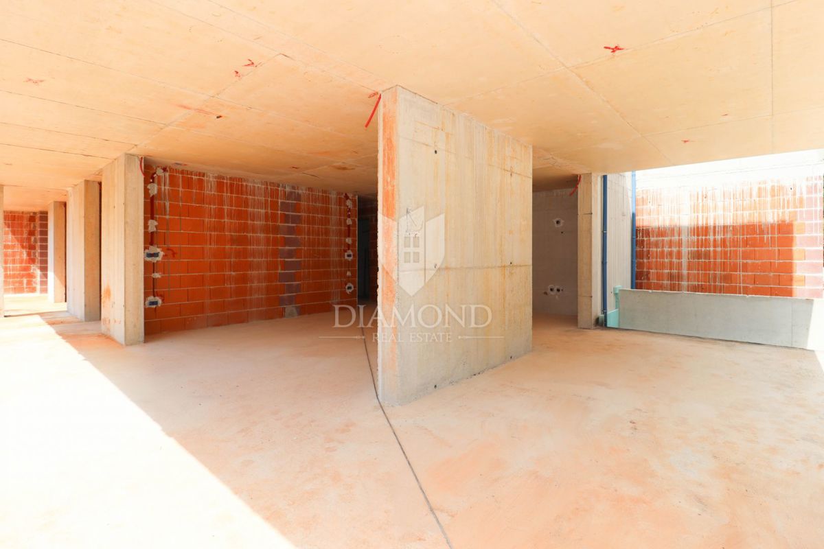 Bellissimo appartamento con piscina vicino a Rovigno