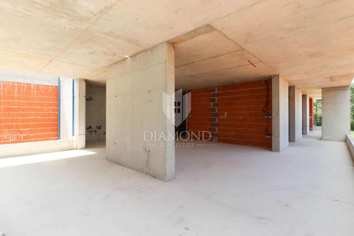 Bellissimo appartamento con piscina vicino a Rovigno