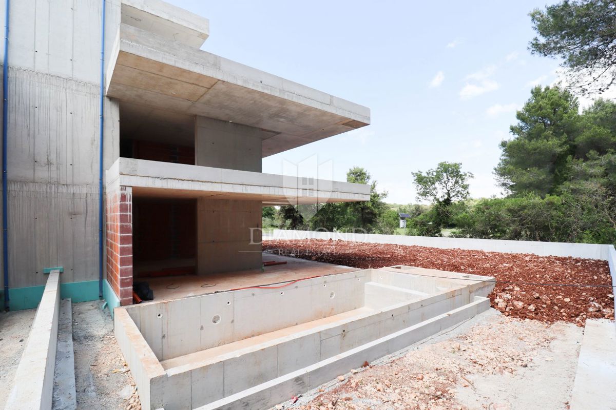 Bellissimo appartamento con piscina vicino a Rovigno
