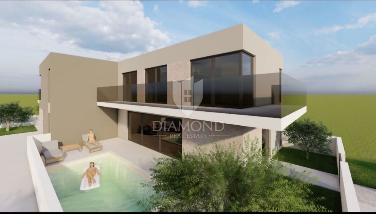 Parenzo, terreno edificabile con progetto a 2 km dal centro!