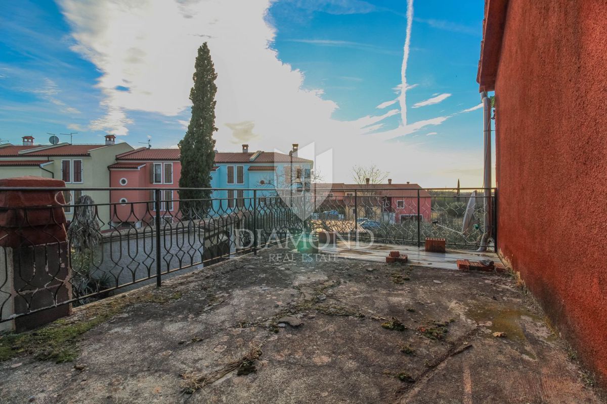 Casa istriana con 2 appartamenti vicino al confine sloveno