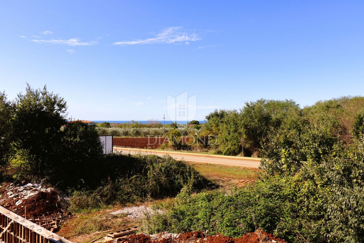 Parenzo, dintorni, appartamento in nuova costruzione con giardino