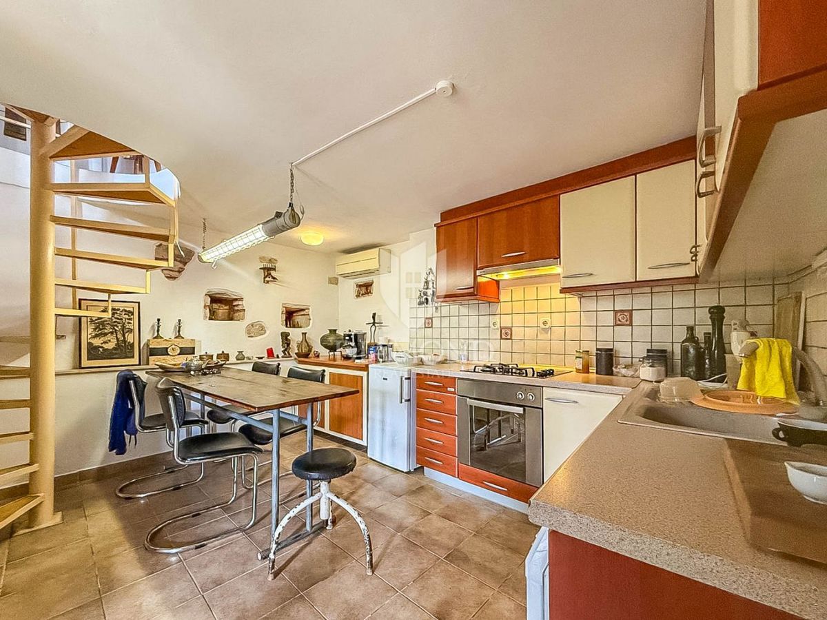 Oprtalj, casa da ristrutturare