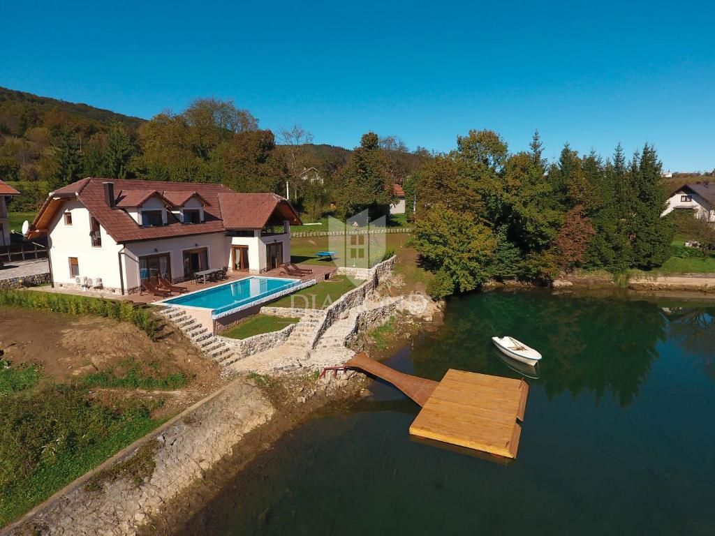 Ogulin, Splendida Villa sul Lago