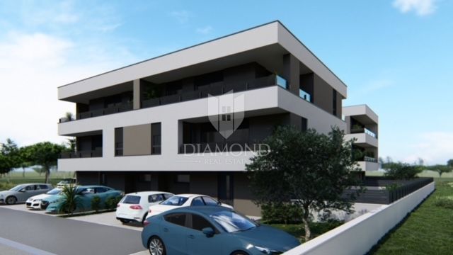 Appartamento con cortile in una posizione ambita, Pola 