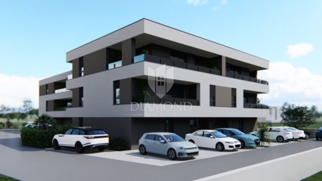 Appartamento con cortile in una posizione ambita, Pola 