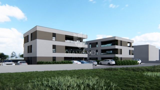 Appartamento con cortile in una posizione ambita, Pola 