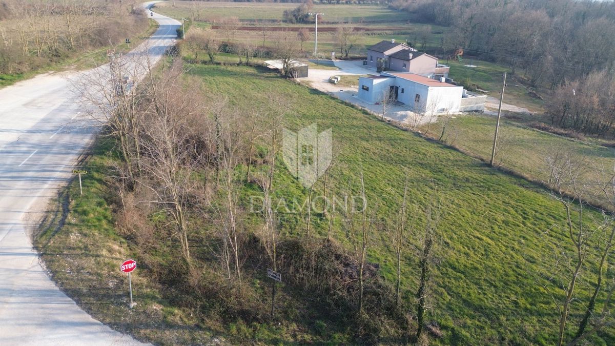 Žminj, dintorni, terreno edificabile 