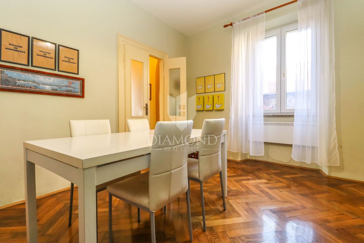 DA NON PERDERE! Appartamento con 3 camere da letto + soggiorno nel centro di Pola! 