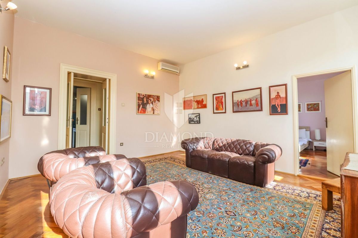 DA NON PERDERE! Appartamento con 3 camere da letto + soggiorno nel centro di Pola! 
