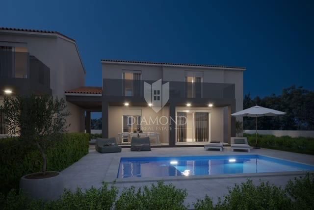 Parenzo – Dintorni – Splendido Terreno Edificabile con Uliveto