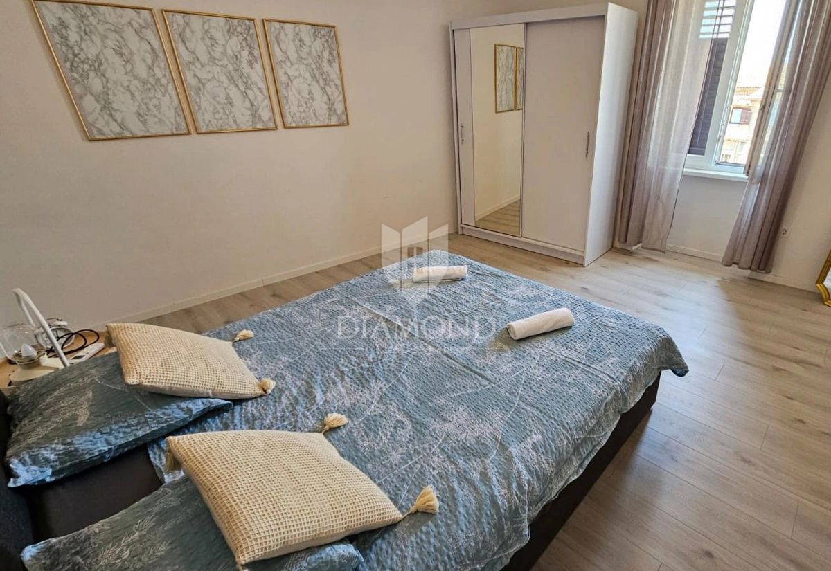 Pola, appartamento con tre camere da letto a 100 metri dall'arena!