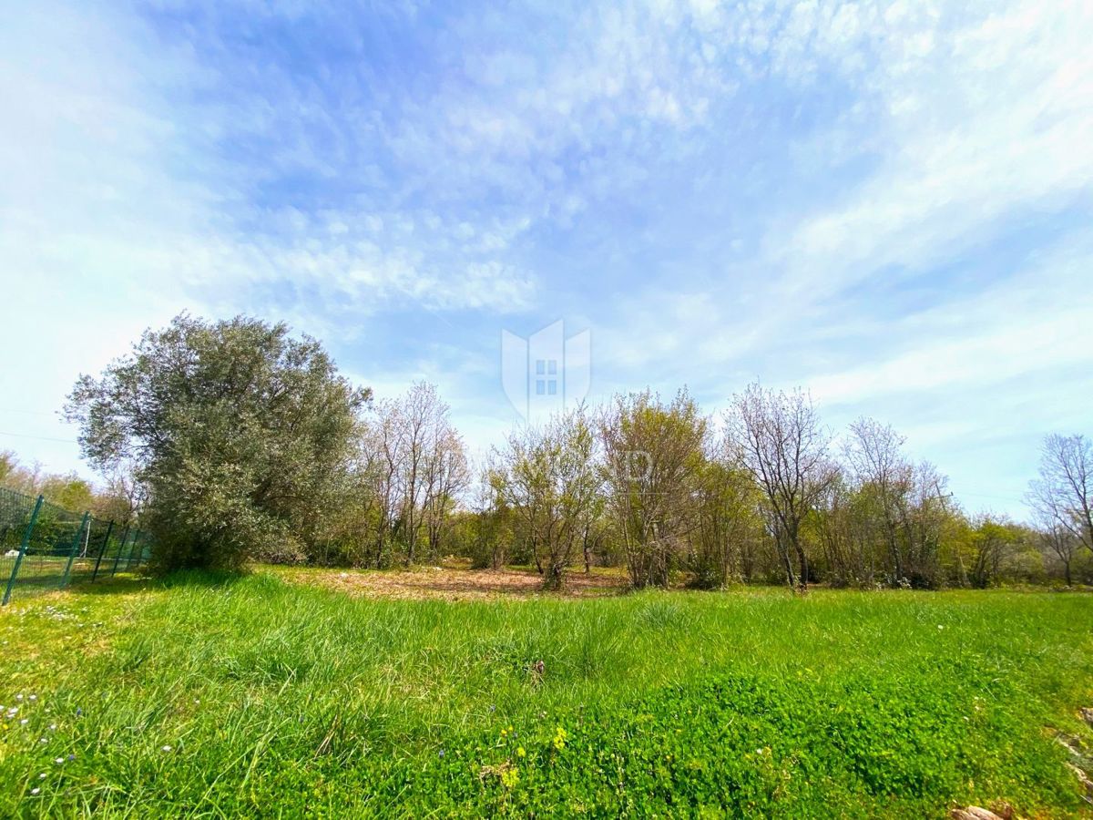 Terreno Poreč, 2.200m2