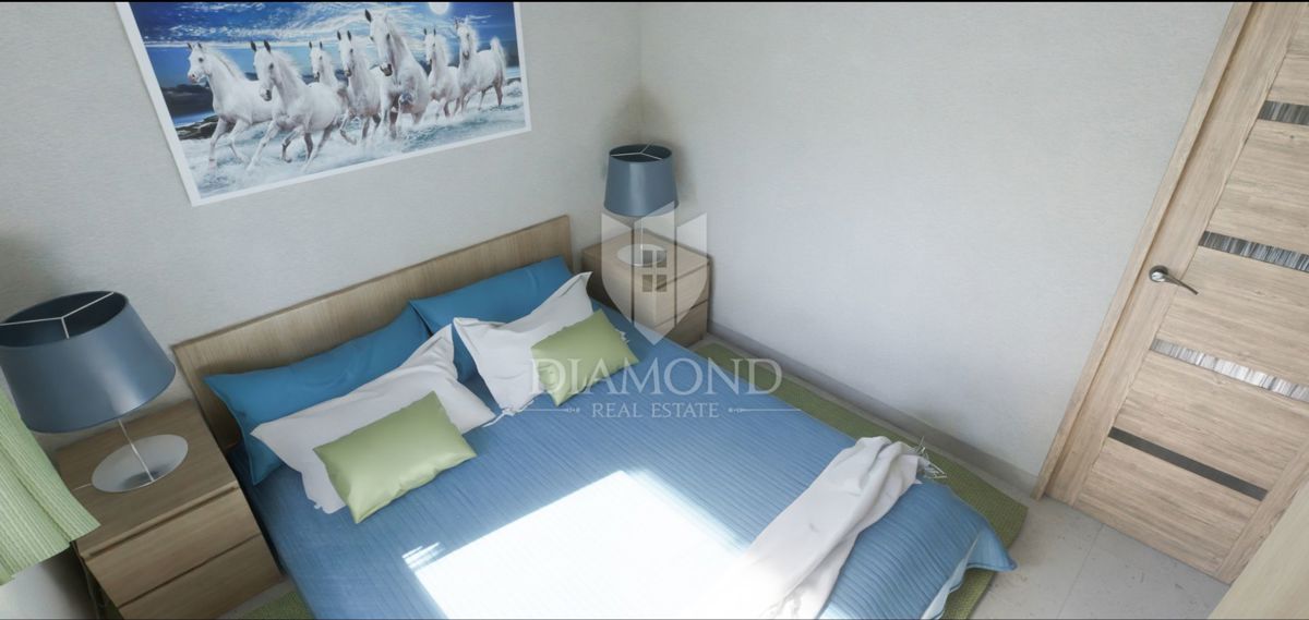 Parenzo, moderno appartamento al piano terra con giardino privato