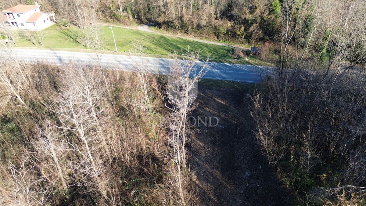 Terreno edificabile con progetto e permesso