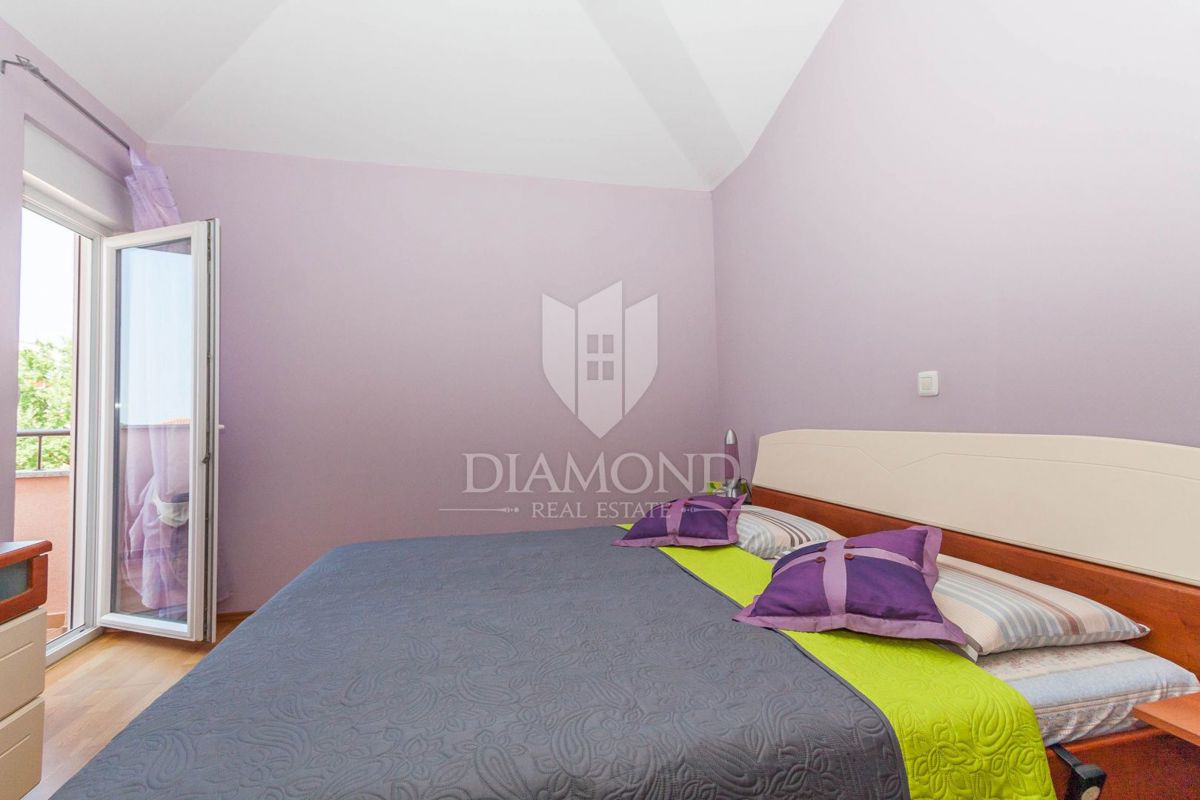 Novigrad, Appartamento con splendida vista mare!