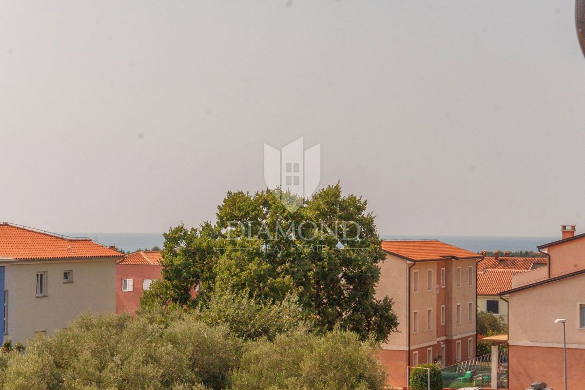 Novigrad, Appartamento con splendida vista mare!