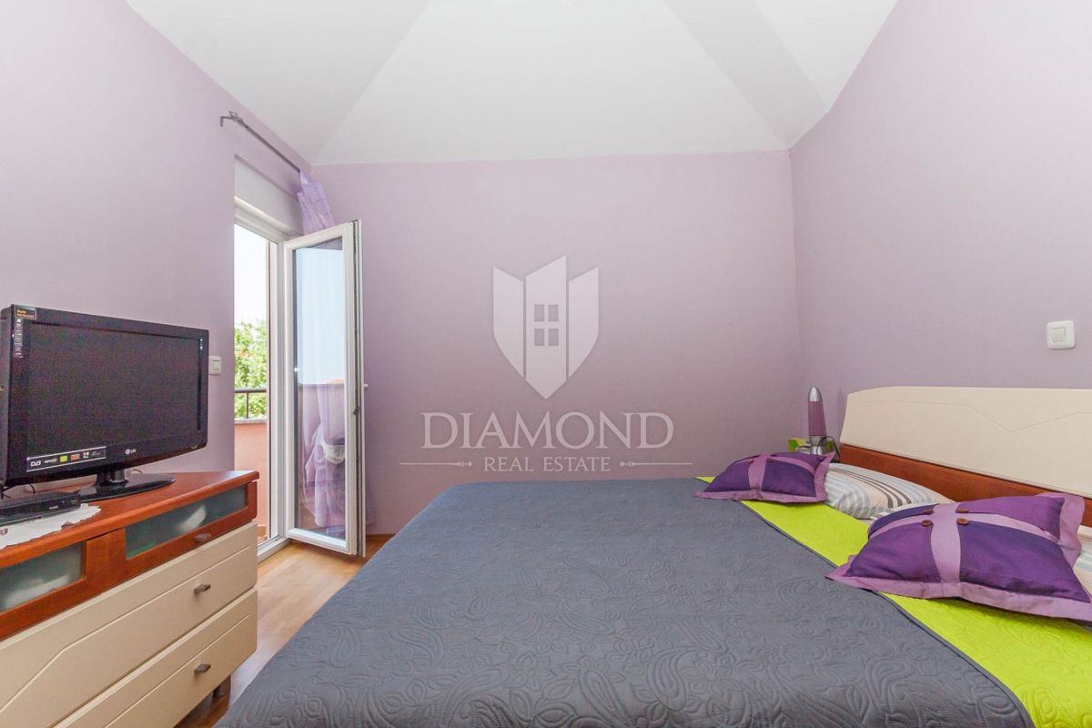 Novigrad, Appartamento con splendida vista mare!