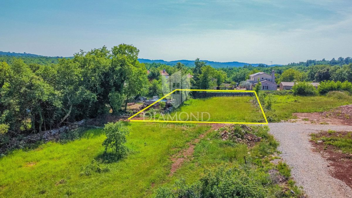 Grisignana, terreno edificabile in posizione tranquilla!