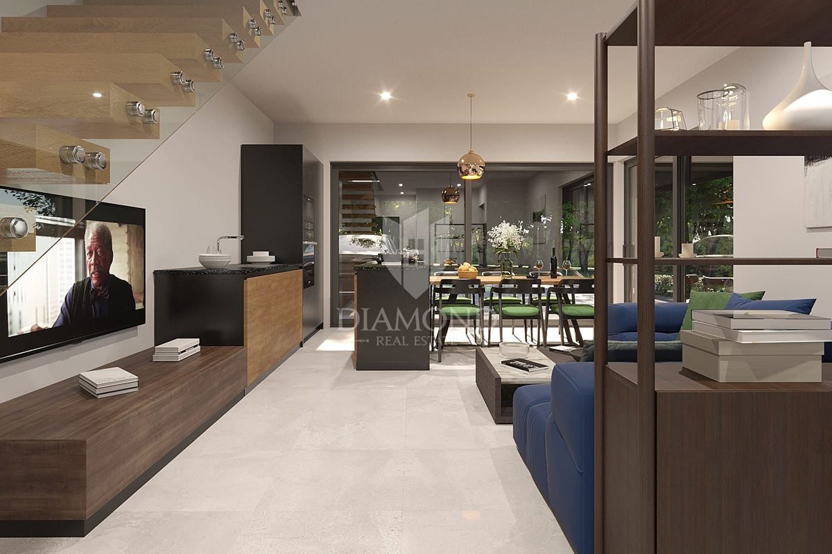 Zona di Parenzo, casa bifamiliare con terrazza sul tetto – vista mare!