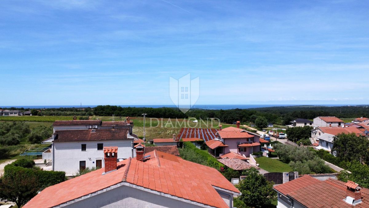 Zona di Parenzo, casa bifamiliare con terrazza sul tetto – vista mare!