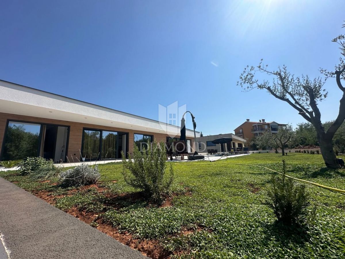 BELLISSIMA CASA AL PIANO TERRA, VICINO AD ALBONA