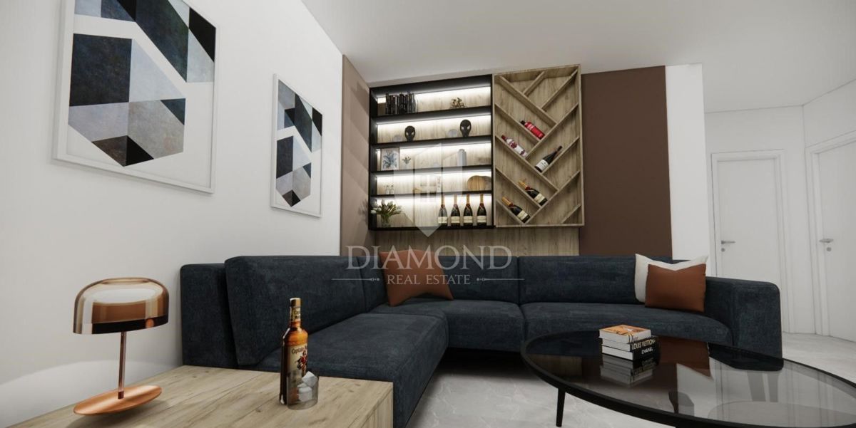 BELLISSIMA CASA AL PIANO TERRA, VICINO AD ALBONA