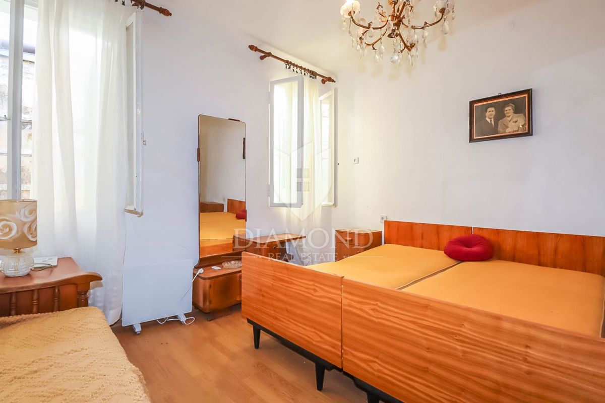 Casa a Rovigno, a 20m dal mare e dalla passeggiata