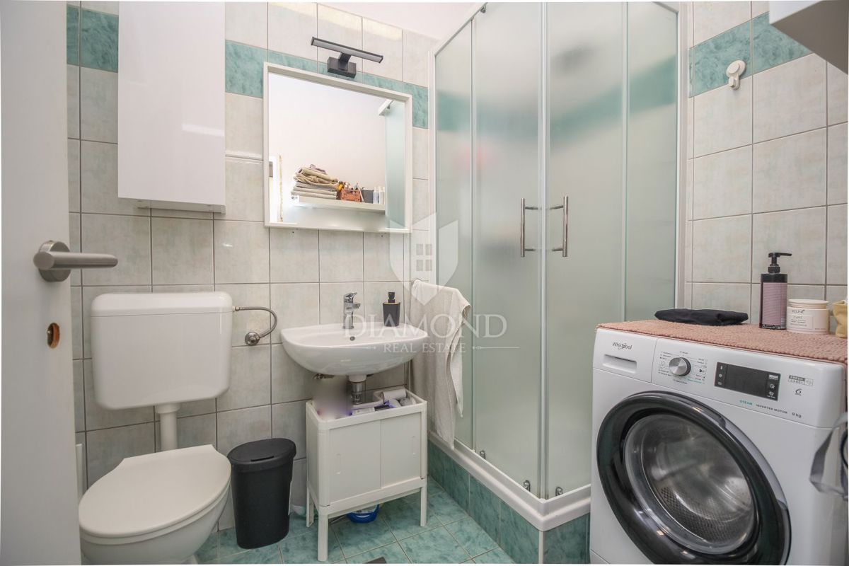 Pola, centro, villa austro-ungarica con due appartamenti