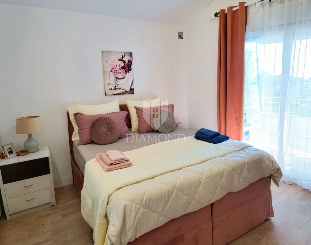 Parenzo, dintorni, spaziosa casa in una posizione ricercata