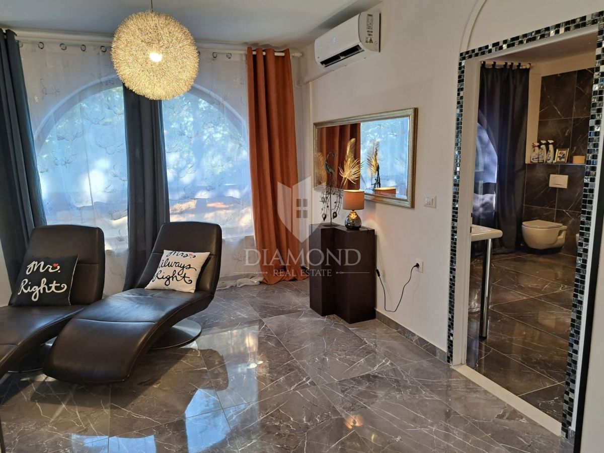 Parenzo, dintorni, spaziosa casa in una posizione ricercata