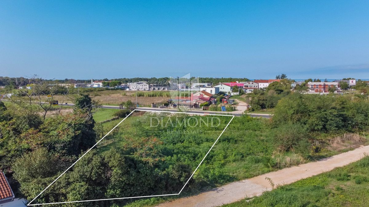 Istria, Umago - terreno in una posizione promettente!