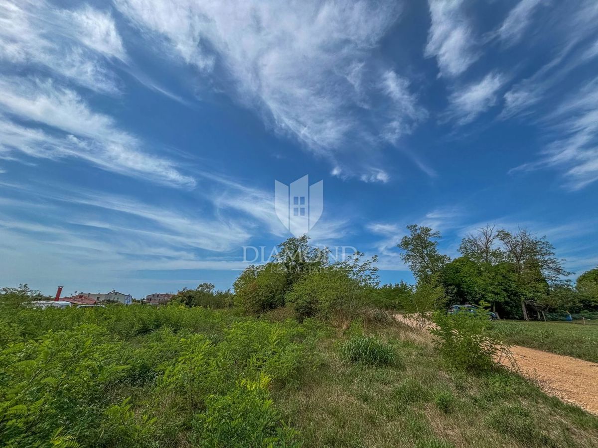 Istria, Umago - terreno in una posizione promettente!