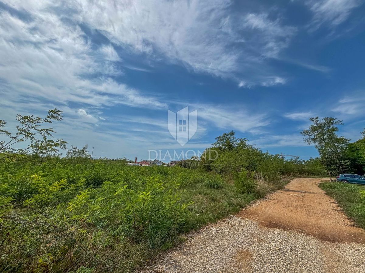 Istria, Umago - terreno in una posizione promettente!