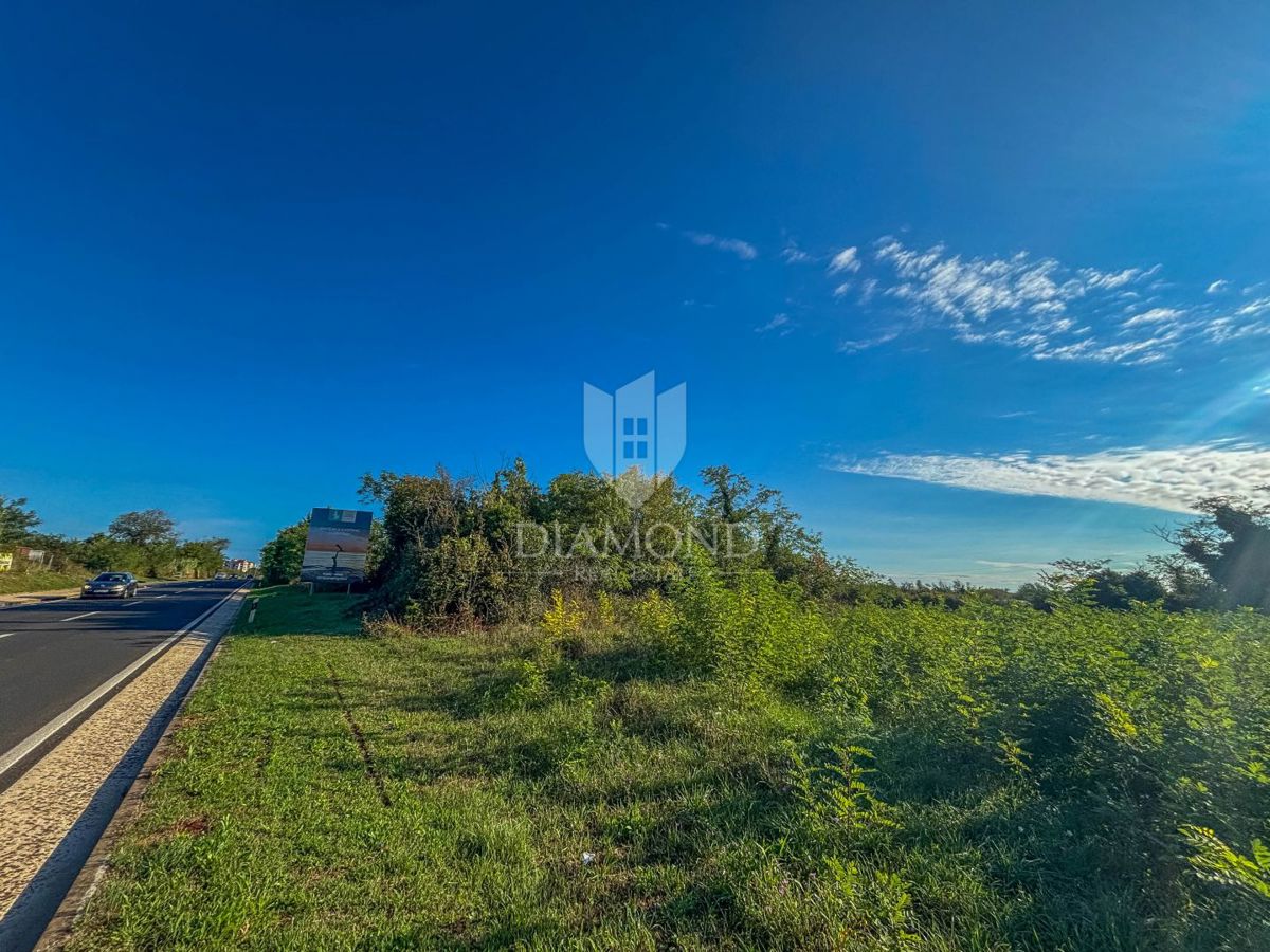 Istria, Umago - terreno in una posizione promettente!