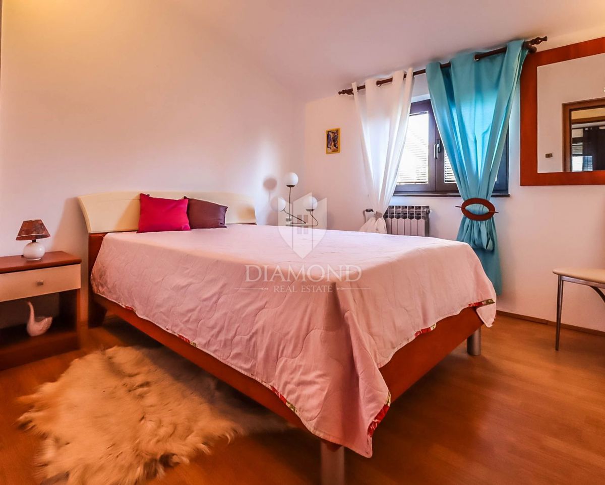 Villa di Lusso in Istria con Ampia Proprietà, Piscina e Massima Privacy!