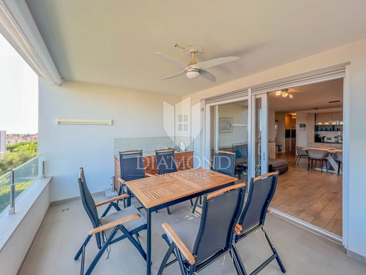 Cittanova, moderno appartamento con vista mare