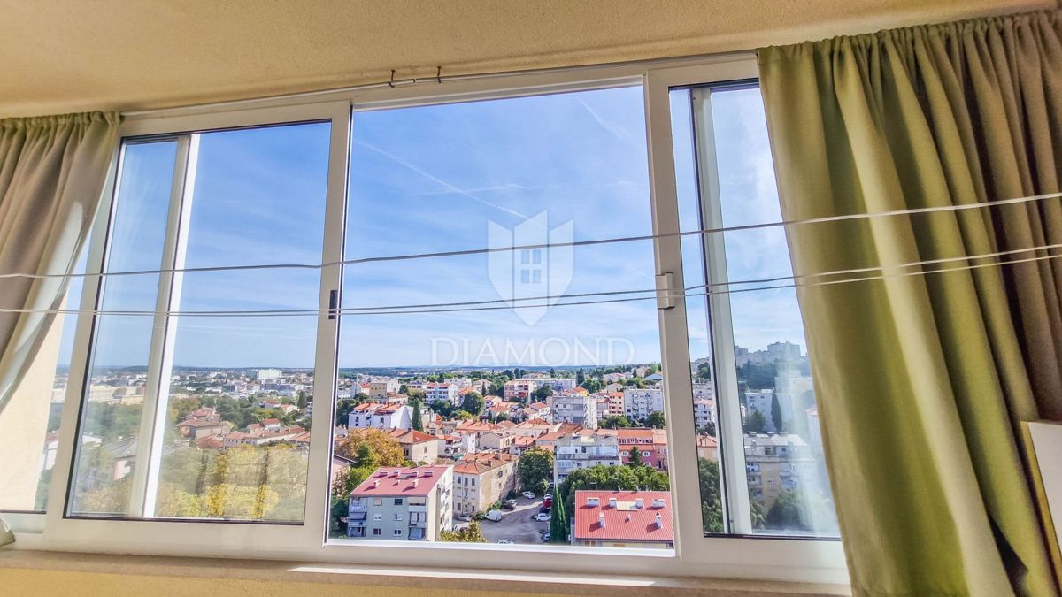 Pola, Veruda, Appartamento con vista mare